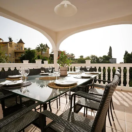 In With Private Pool And וילה *