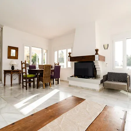 וילה In With Private Pool And מארבלה