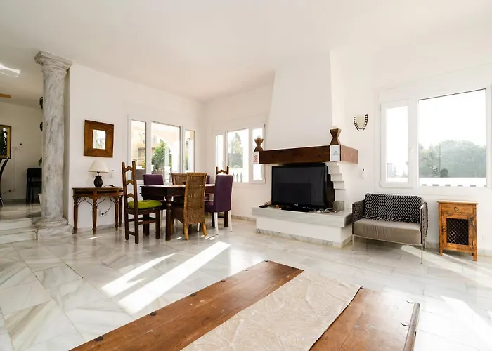 Villa In With Private Pool And Marbellac